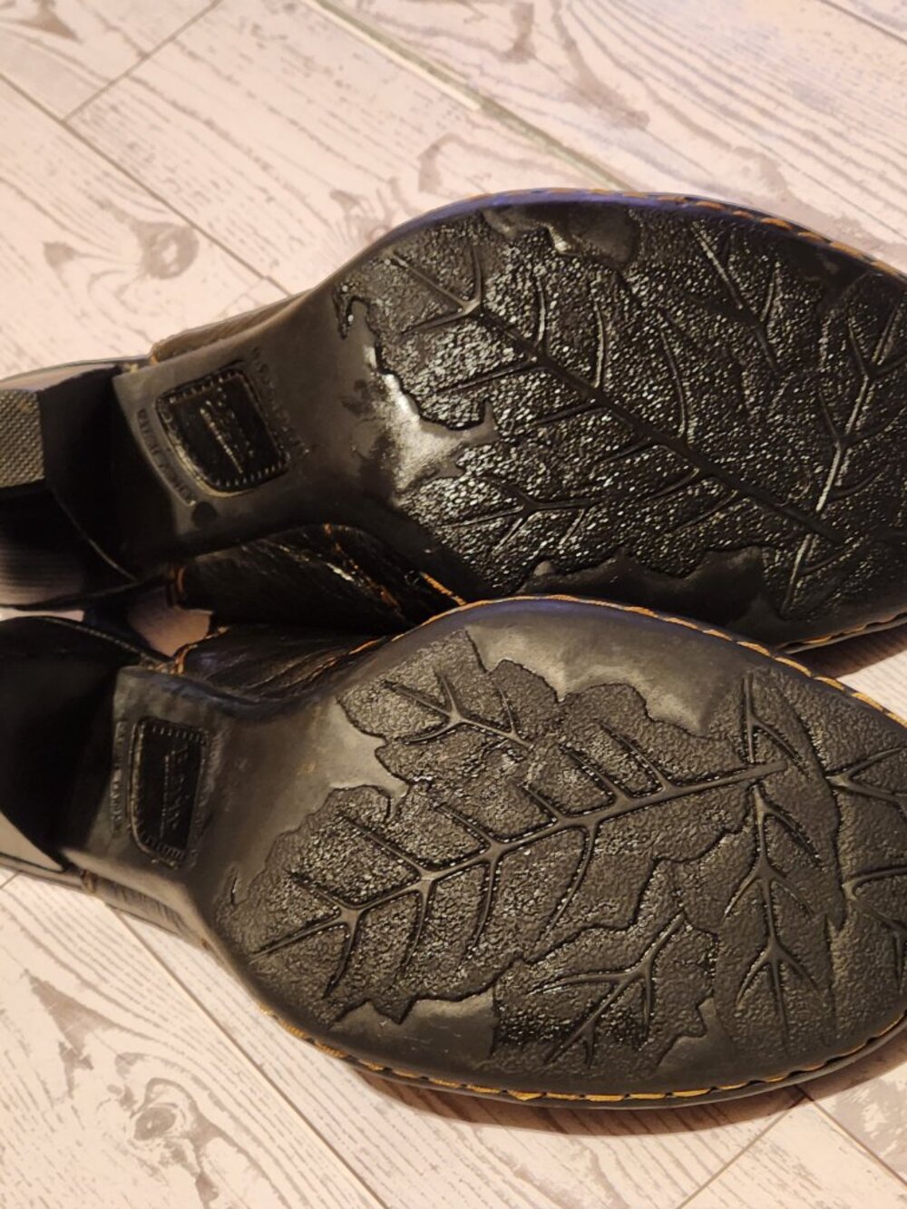 BOC Born Black Leather Slingback Heels Size 9 Block Heel Comfort Shoes - Picture 4 of 12